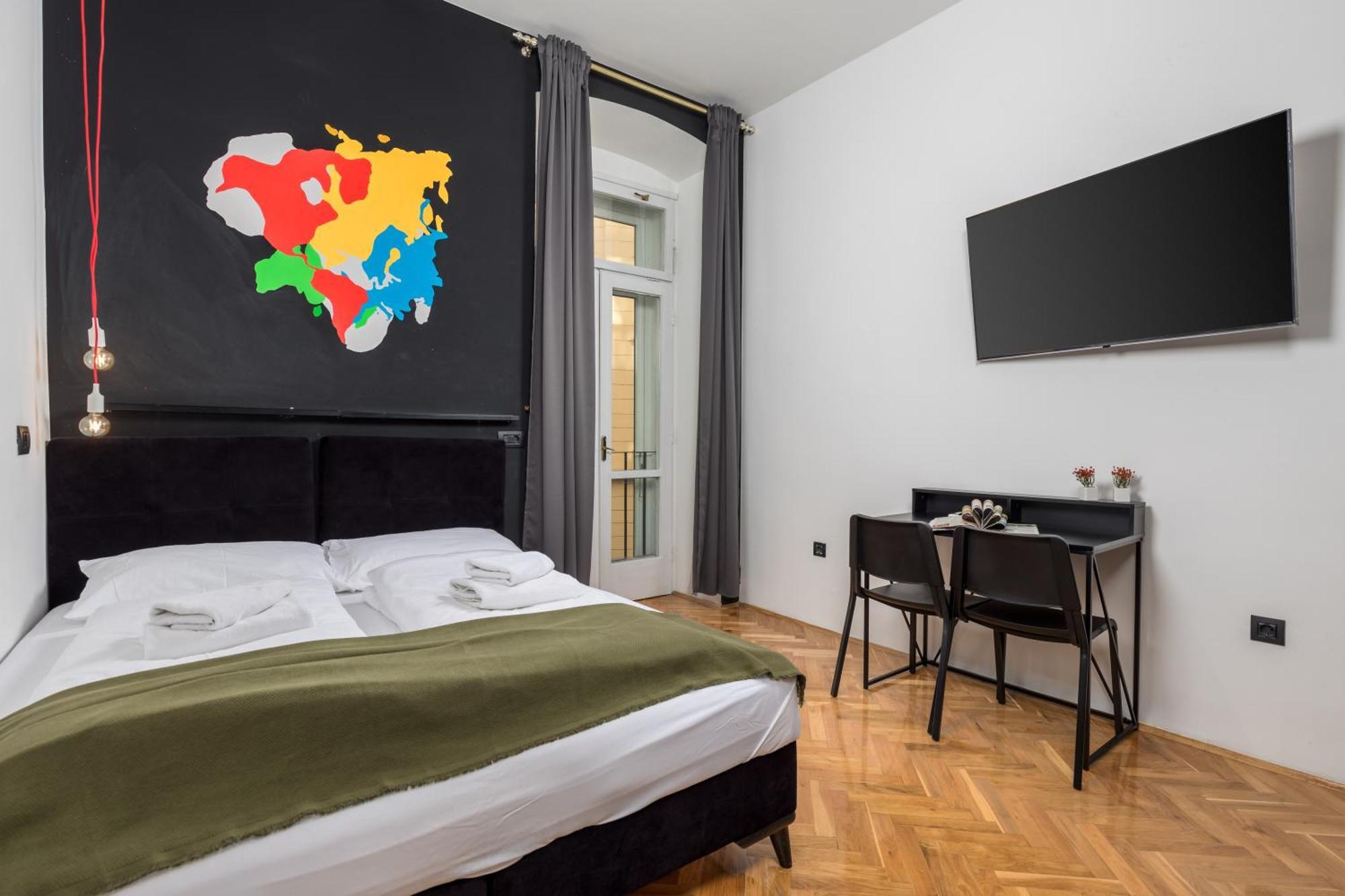 Apartments & Rooms One World リエカ エクステリア 写真