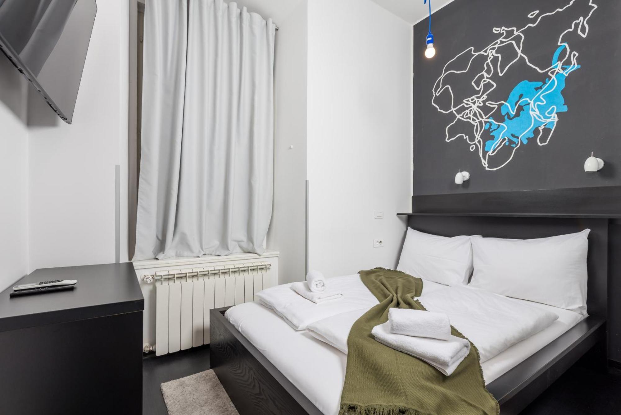 Apartments & Rooms One World リエカ エクステリア 写真